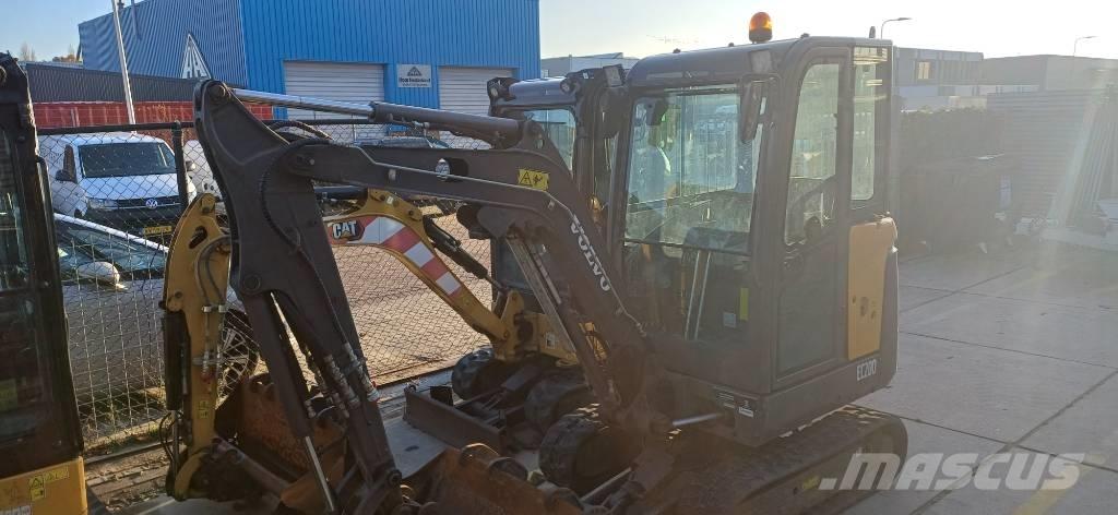 Volvo EC 20 D حفارات صغيرة أقل من 7 طن (حفارات صغيرة)