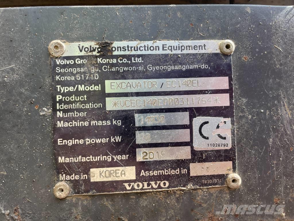 Volvo EC 140 حفارات زحافة