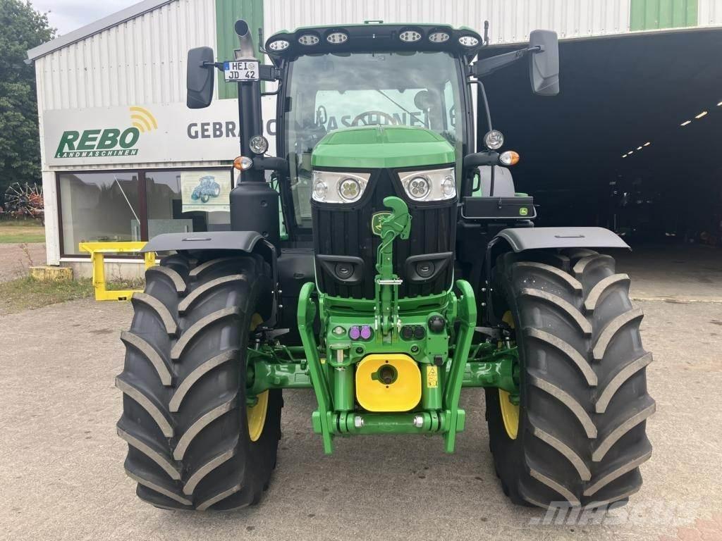 John Deere 6R215 الجرارات