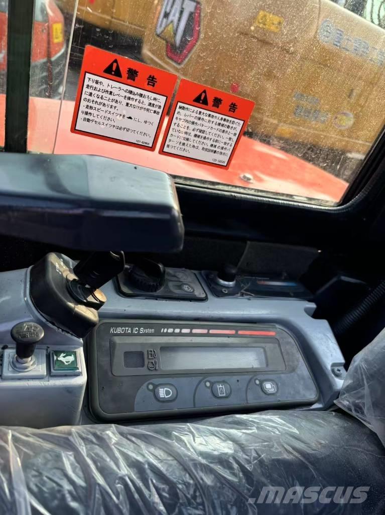 Kubota 55 حفارات زحافة