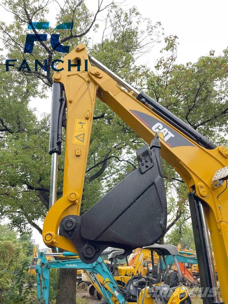 CAT 303.5 C CR حفارات صغيرة أقل من 7 طن (حفارات صغيرة)