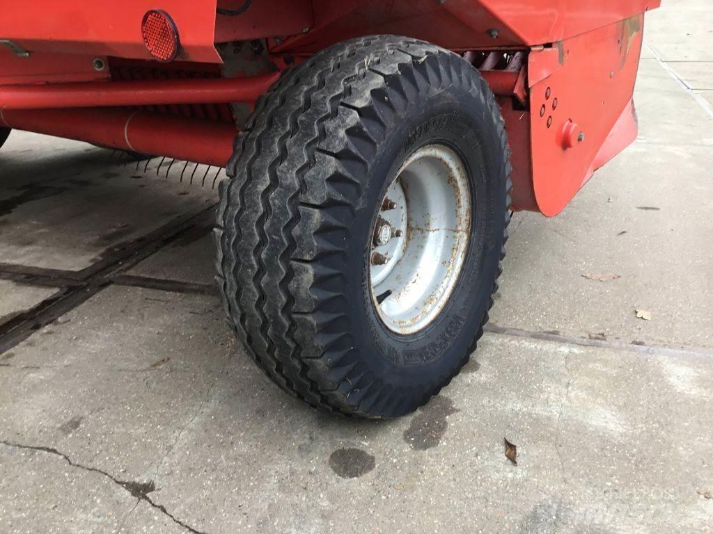 Welger AP 830 محزمات مربعة