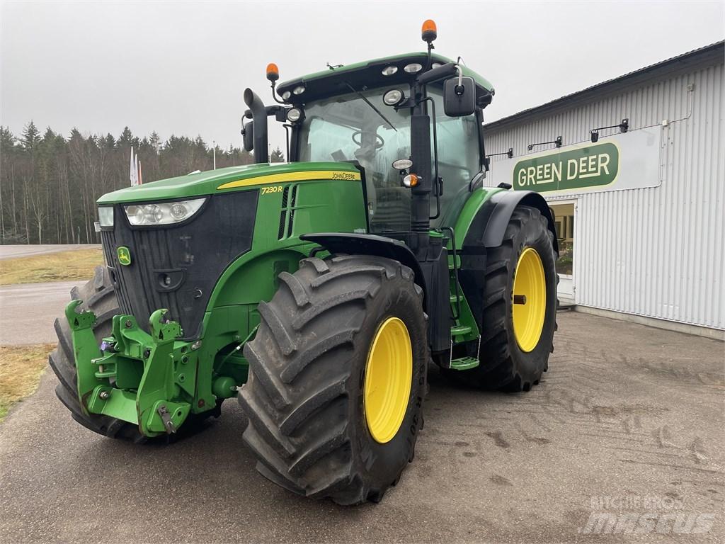 John Deere 7230R الجرارات
