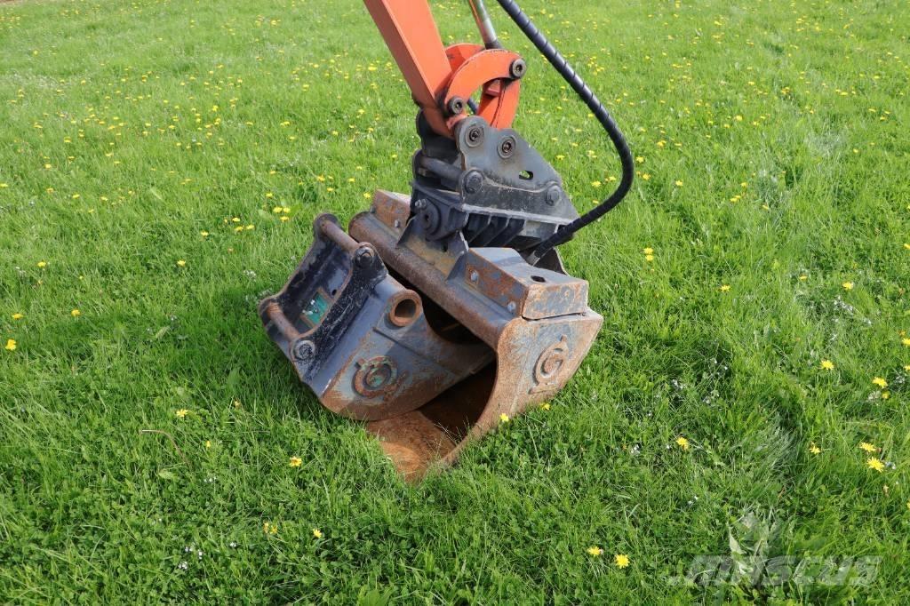 Kubota U10-3 حفارات صغيرة أقل من 7 طن (حفارات صغيرة)
