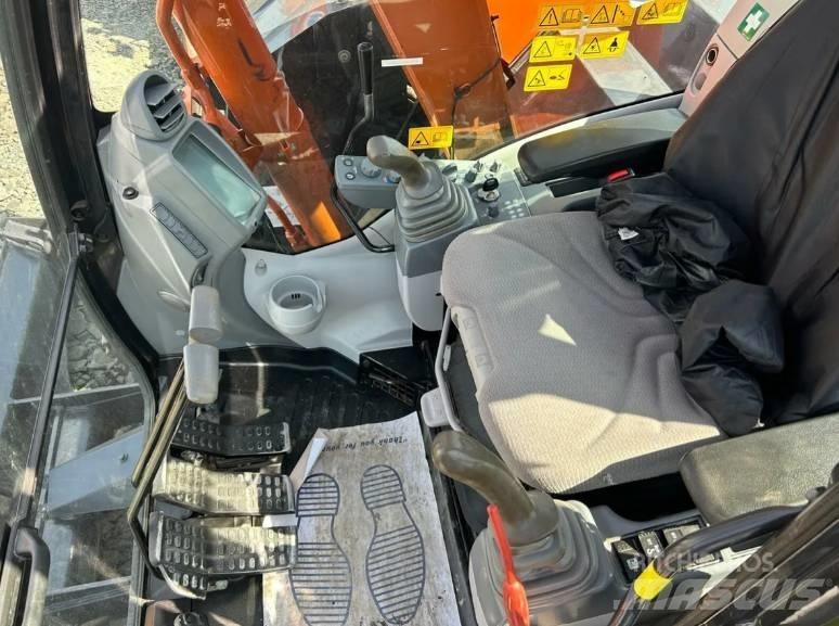 Hitachi ZX 85 US-6 حفارات وسط 7 طن - 12 طن