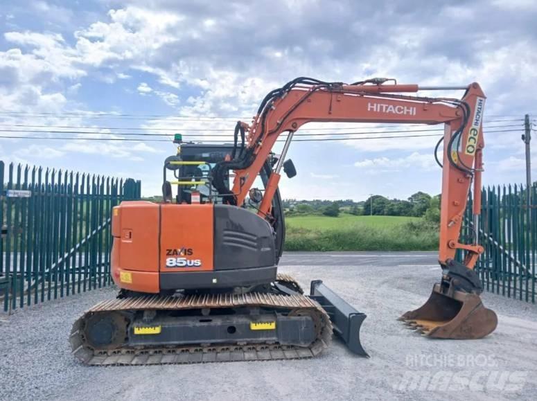 Hitachi ZX 85 US-6 حفارات وسط 7 طن - 12 طن