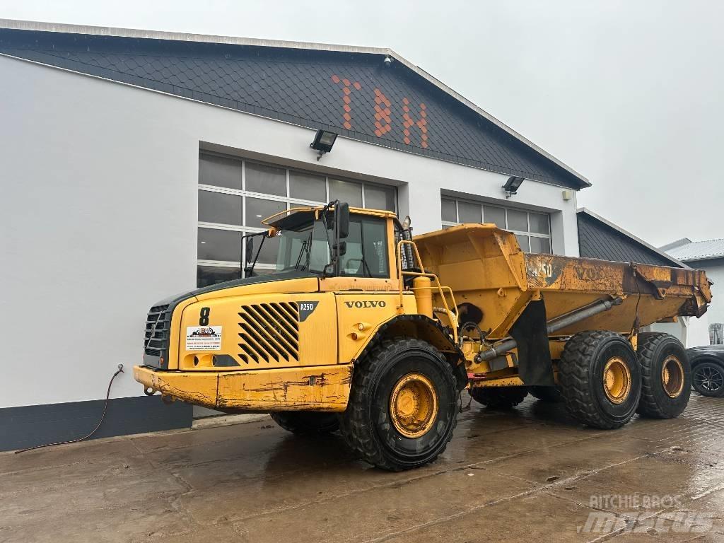 Volvo A 25 D Nr.8 ساحبات مفصلية