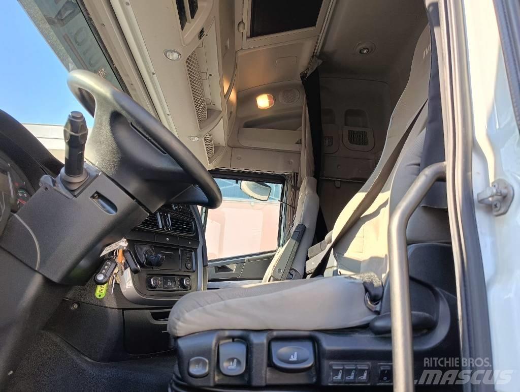Iveco STRALIS 510 XP وحدات الجر