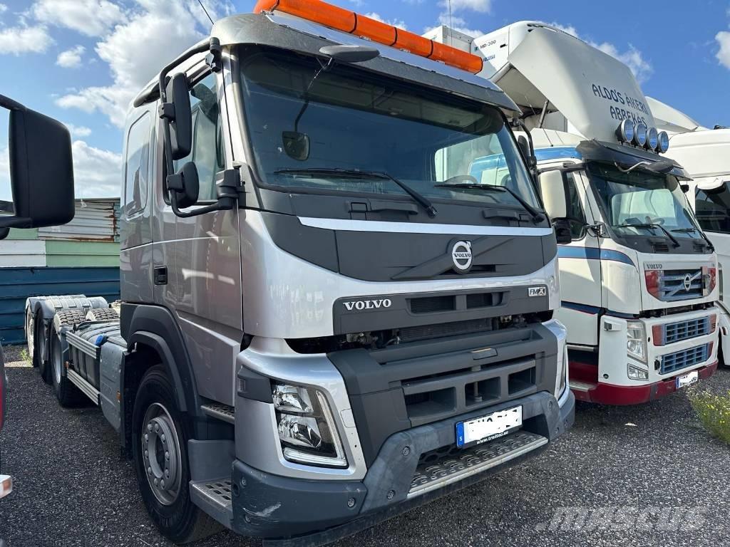 Volvo FMX 8X4*4  4132 شاحنات بمقصورة وهيكل