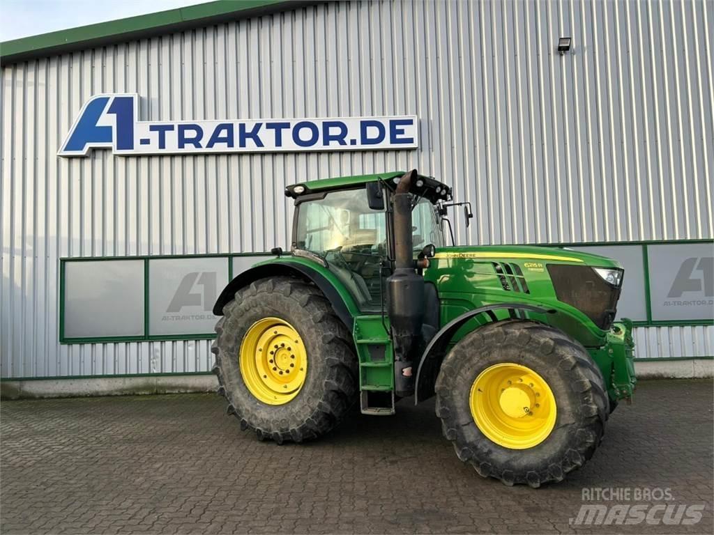 John Deere 6215R الجرارات