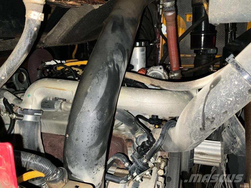 Neuson DW 60 عربات نقل قلابة للمواقع