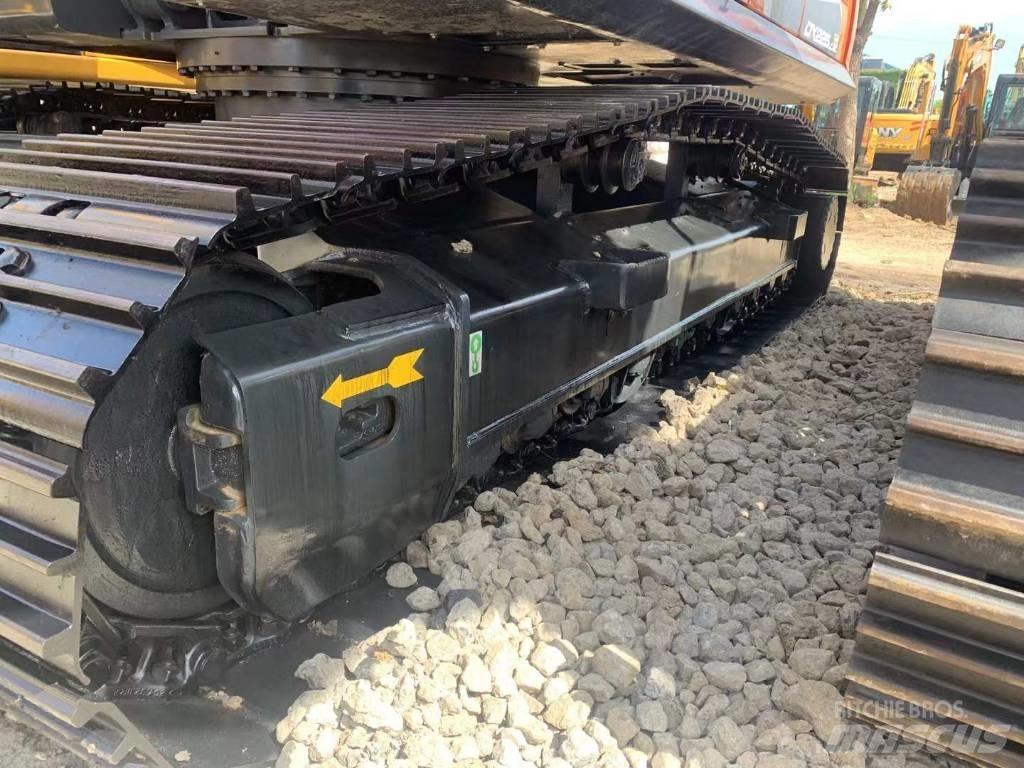 Doosan DX 225 LC-9 حفارات زحافة