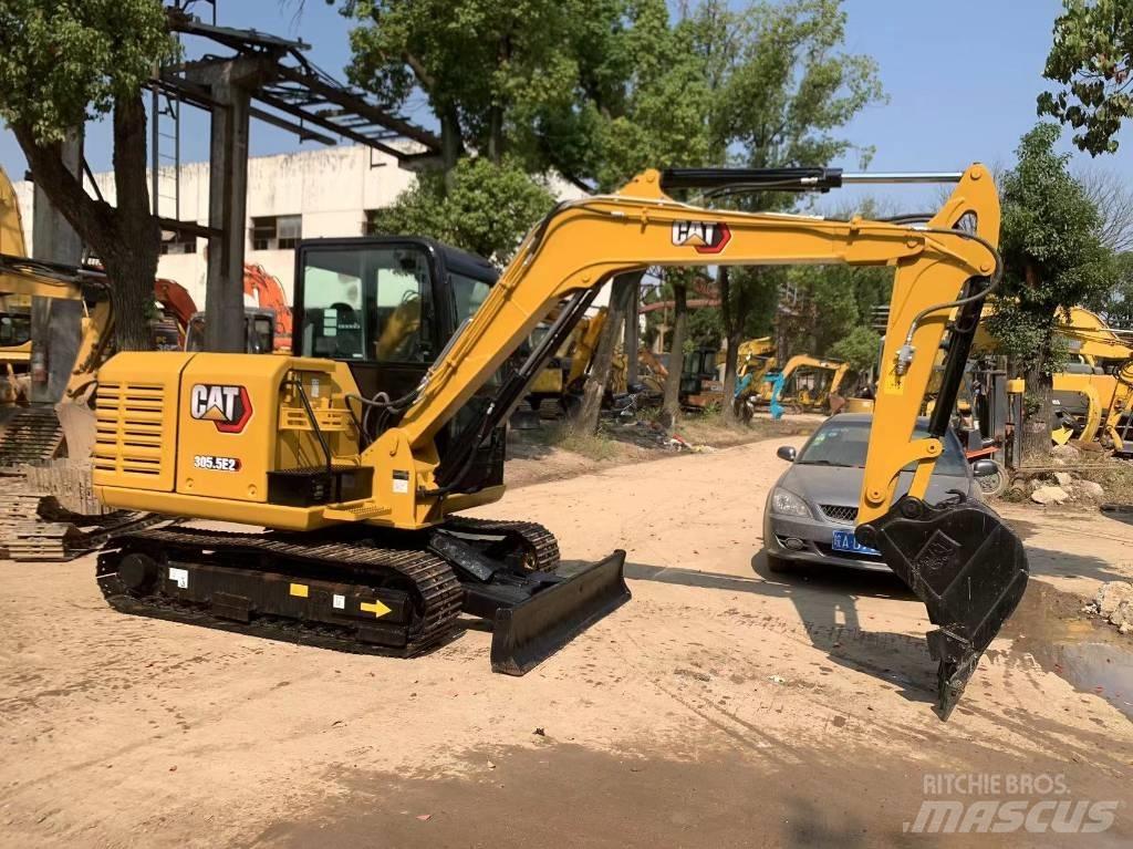 CAT 303.5 E حفارات صغيرة أقل من 7 طن (حفارات صغيرة)
