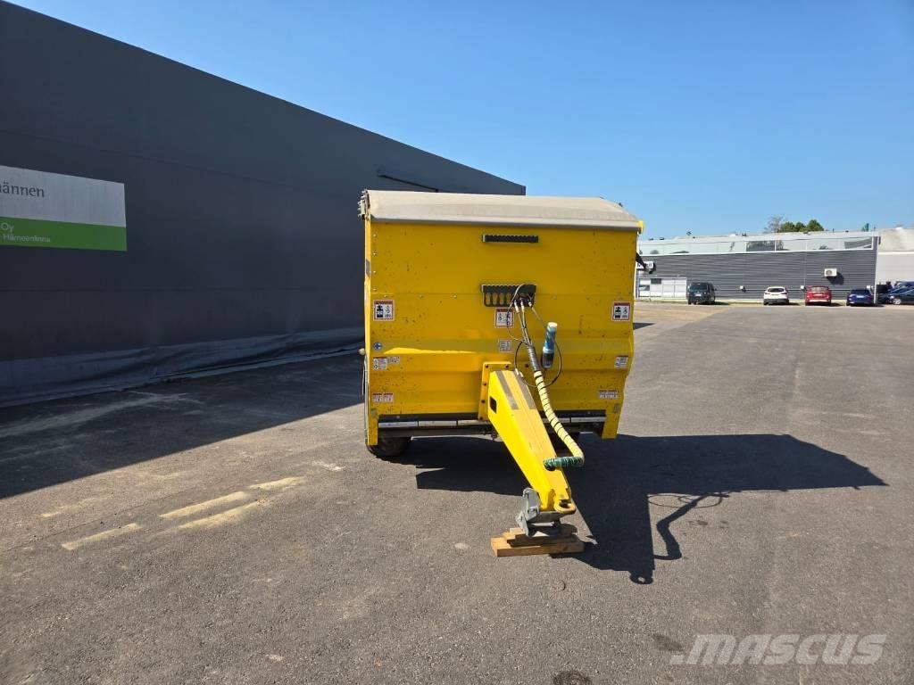 Vama TH3000L معدات نشر الرمال والملح