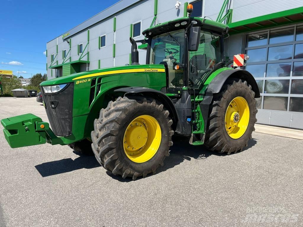 John Deere 8400R الجرارات