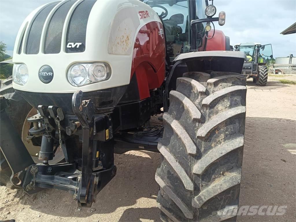 Steyr 6220 CVT الجرارات