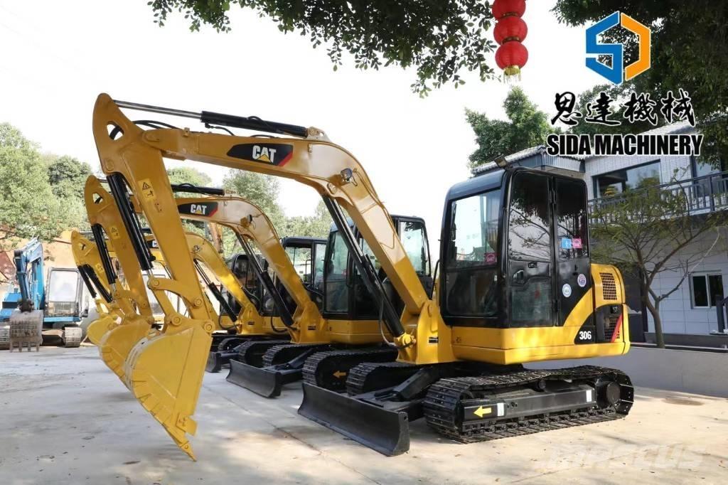 CAT 306 حفارات زحافة