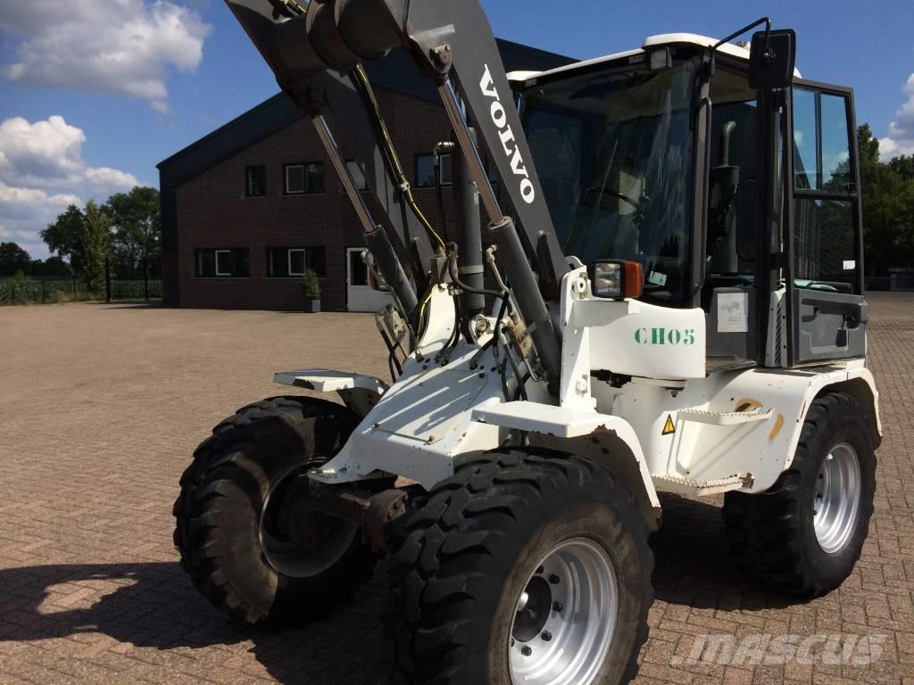 Volvo L 35 B لوادر بعجل