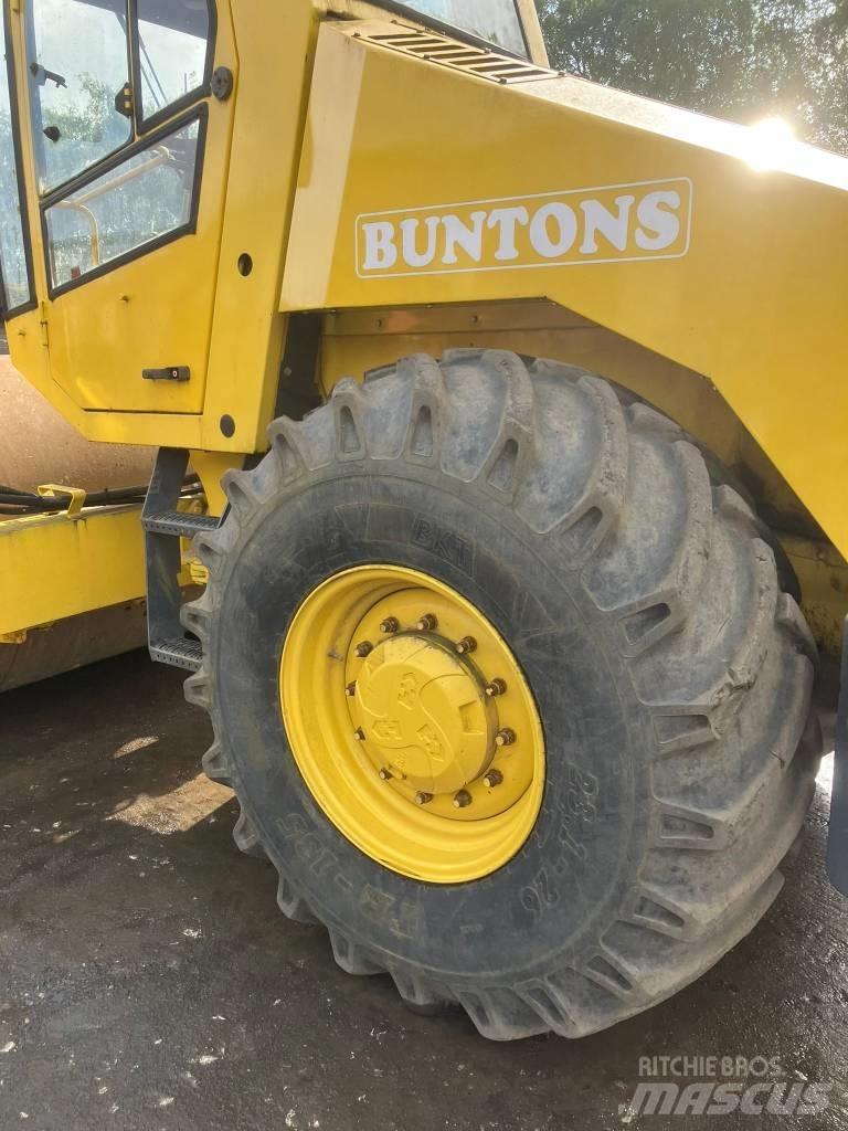 Bomag BW 213 مداحل أحادية الأسطوانة