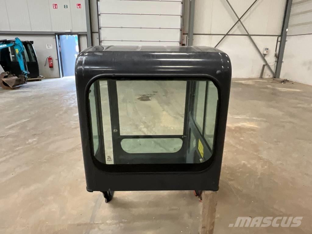 Bobcat E 16 كابينة والداخلية