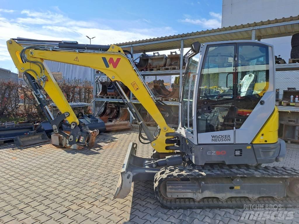 Wacker Neuson EZ50 حفارات زحافة