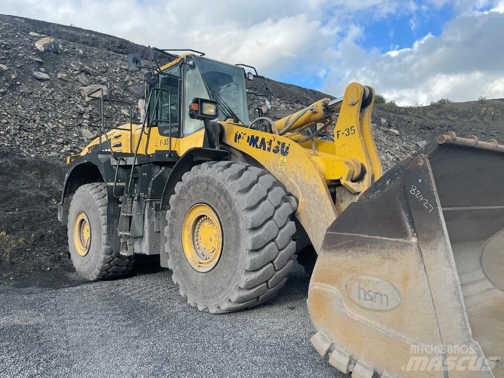 Komatsu WA500 لوادر بعجل