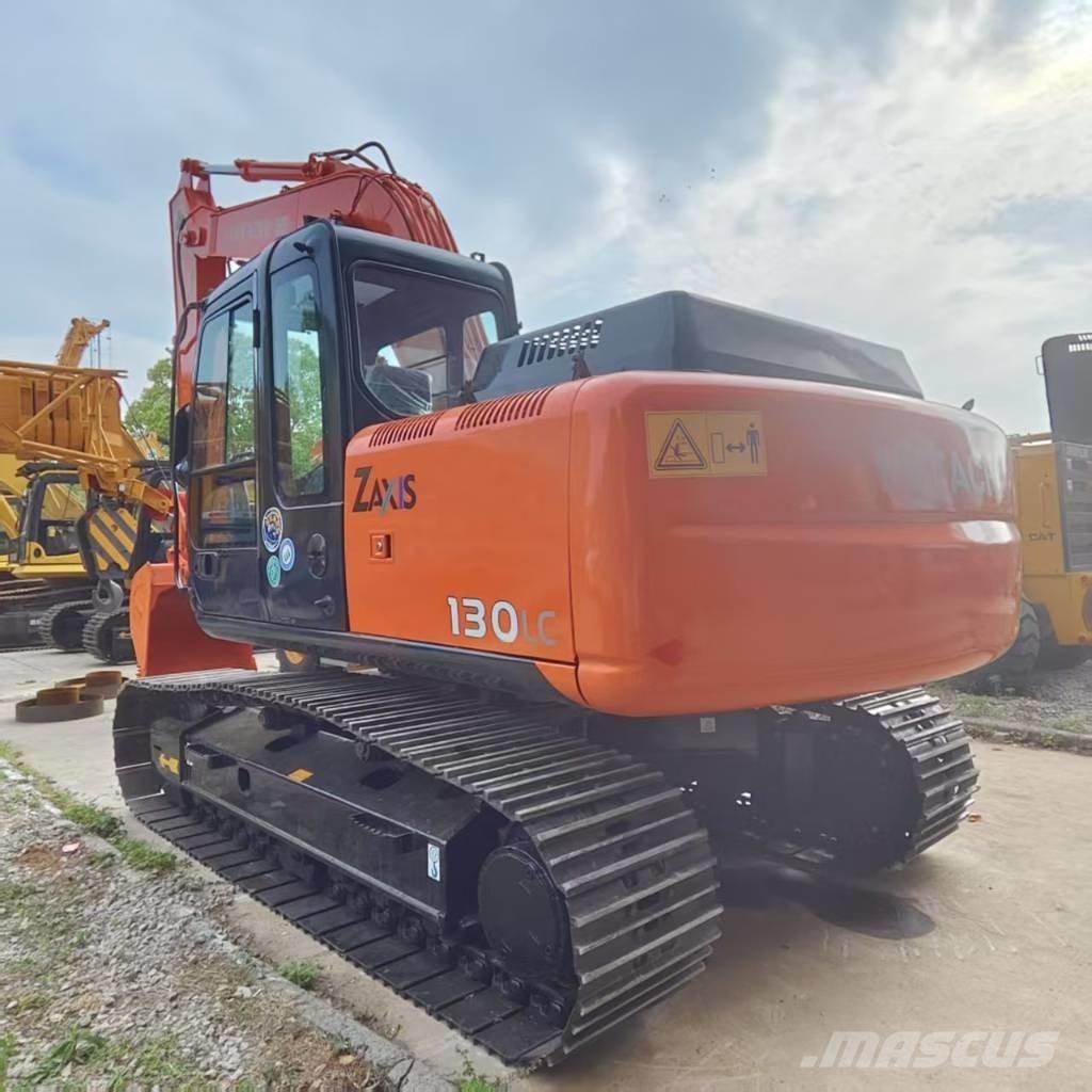 Hitachi ZX 130 حفارات زحافة
