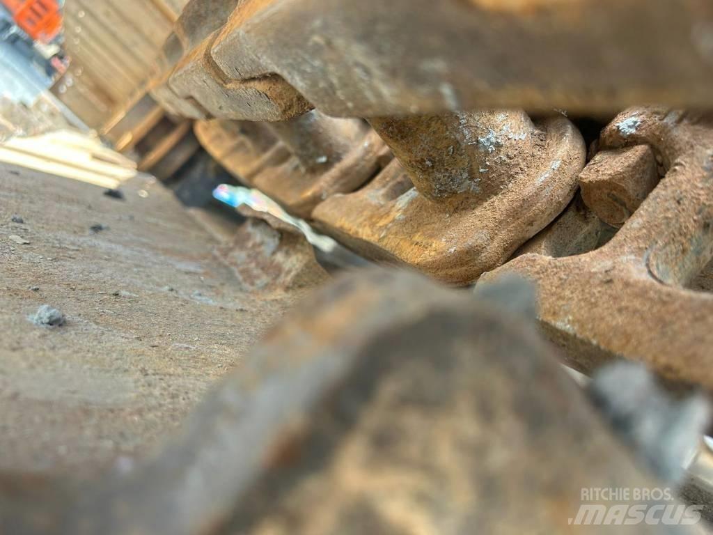 Volvo EC 140 EL حفارات زحافة