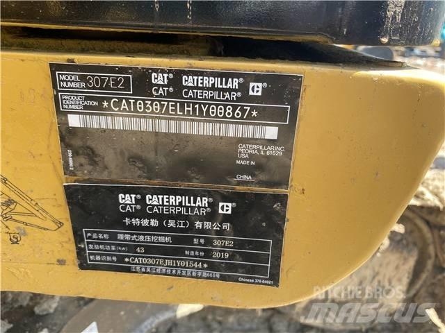 CAT 307E2 حفارات زحافة