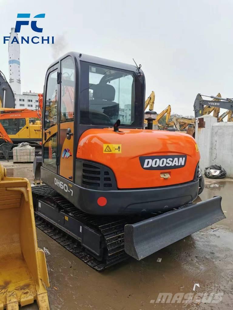 Doosan DH 60-7 حفارات صغيرة أقل من 7 طن (حفارات صغيرة)