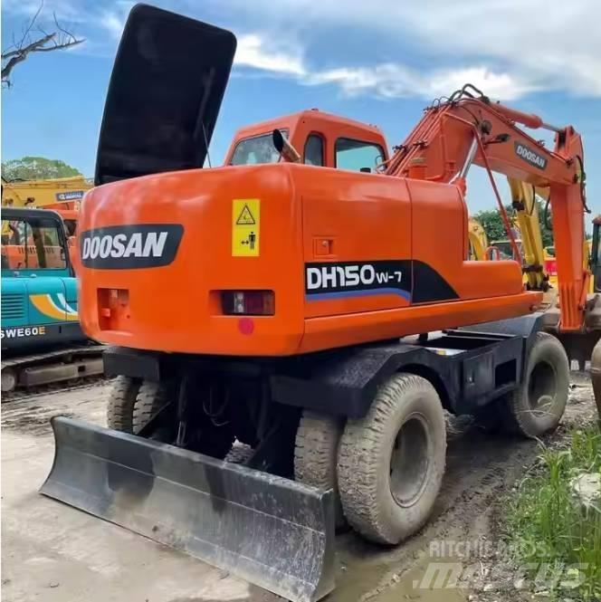 Doosan DH150W-7 حفارات بعجل