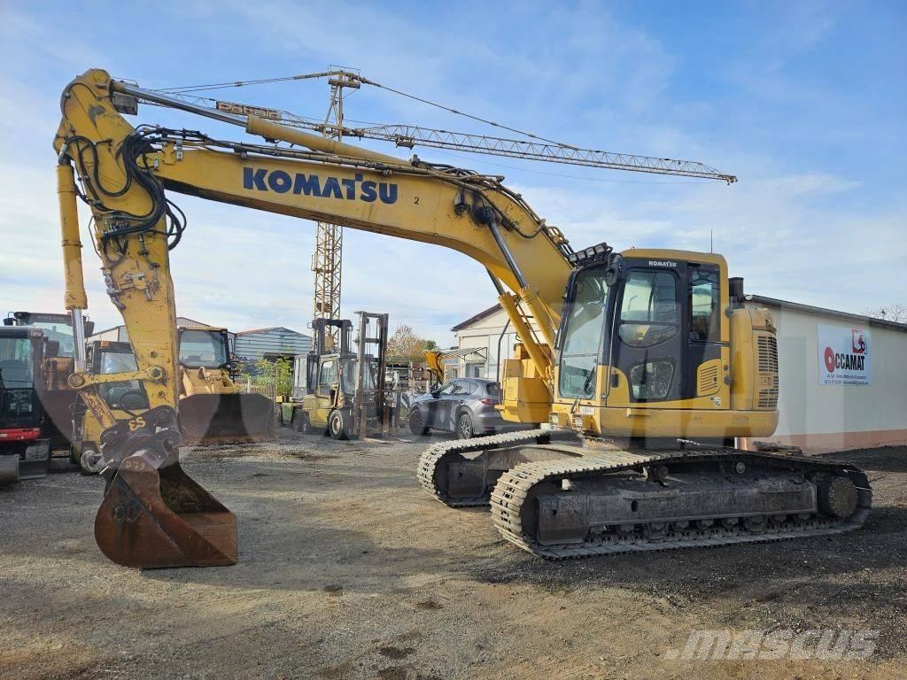 Komatsu PC 228 USLC حفارات زحافة