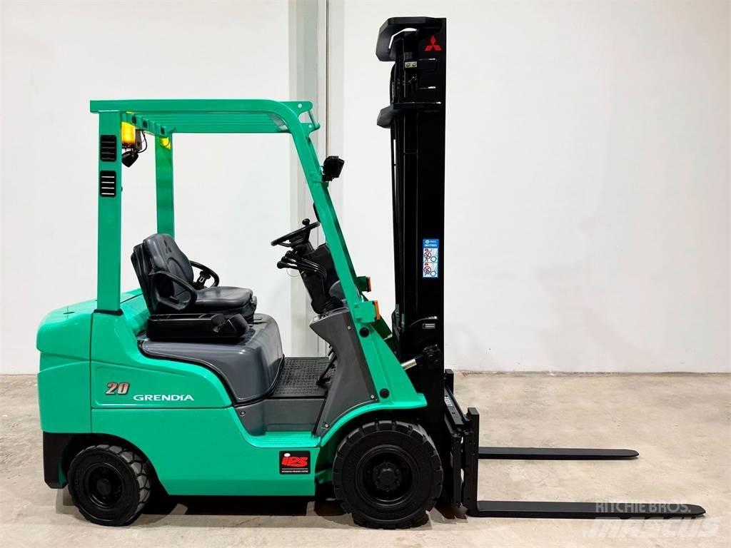 Mitsubishi FD20NT شاحنات الديزل