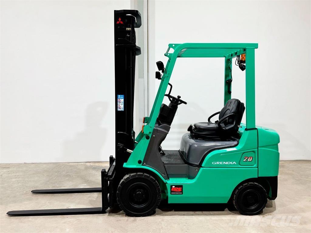 Mitsubishi FD20NT شاحنات الديزل