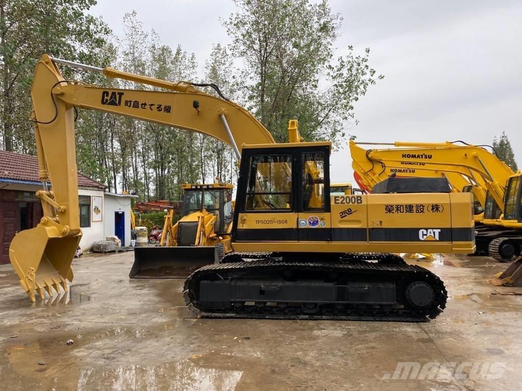 CAT E200B حفارات زحافة