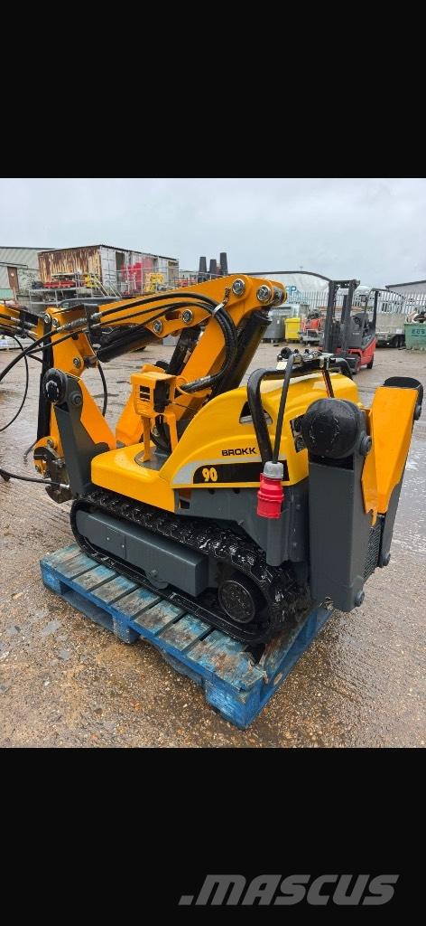 Brokk 90 معدات البناء - غير ذلك