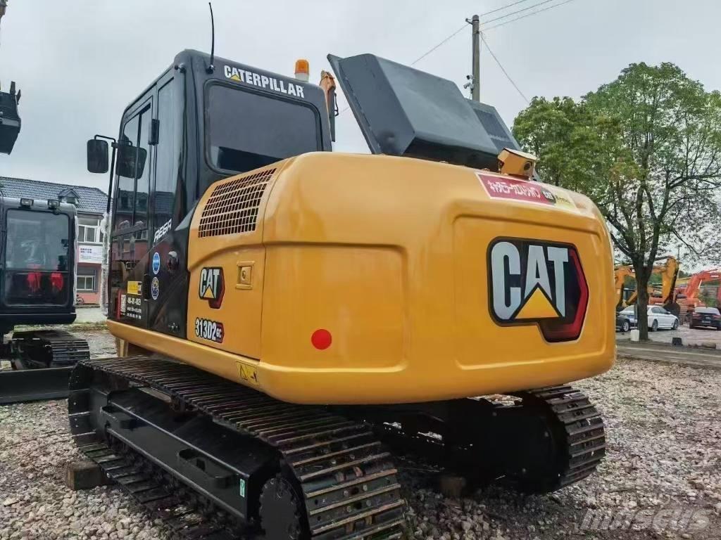 CAT 313GC حفارات زحافة