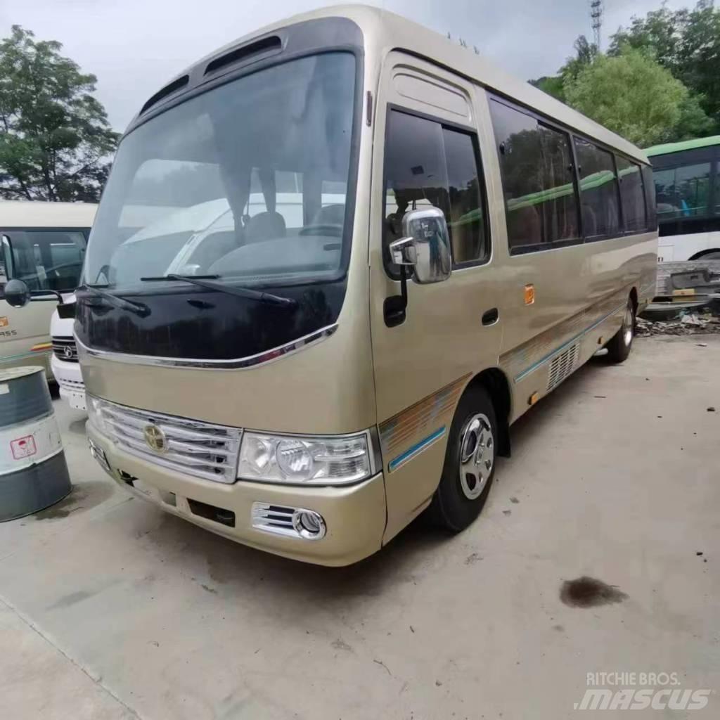 Toyota Coaster Bus حافلة صغيرة