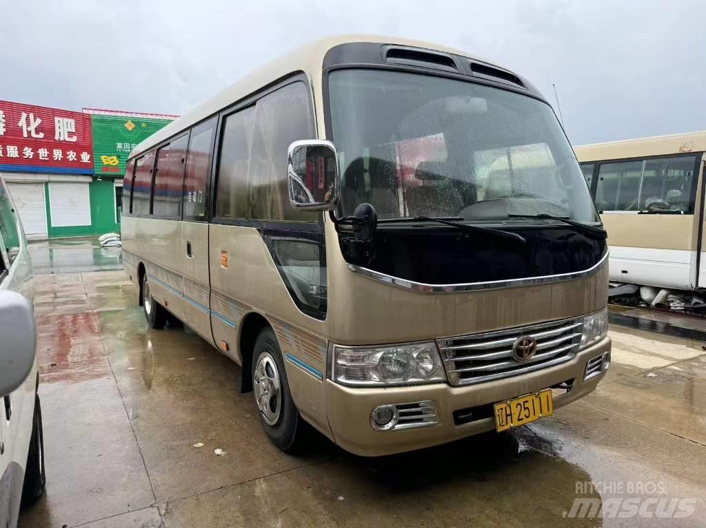 Toyota Coaster Bus حافلة صغيرة