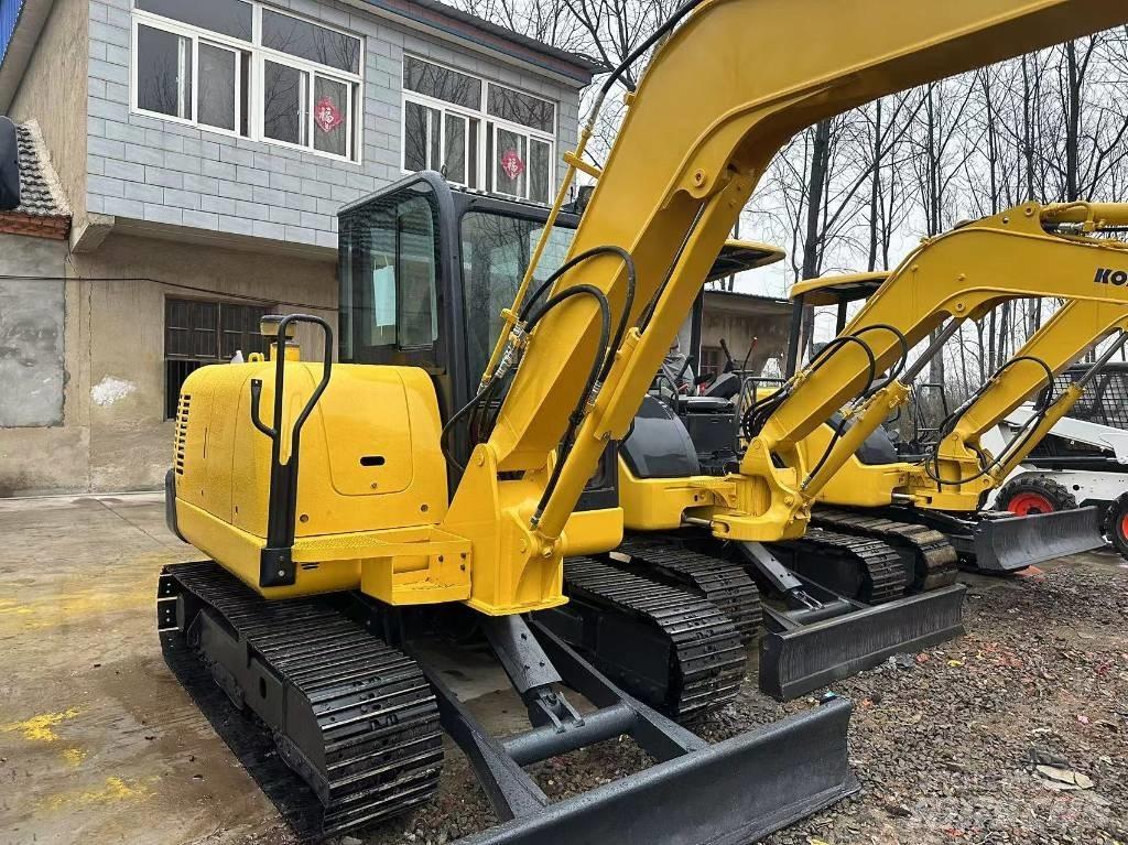 Komatsu PC 56 حفارات زحافة