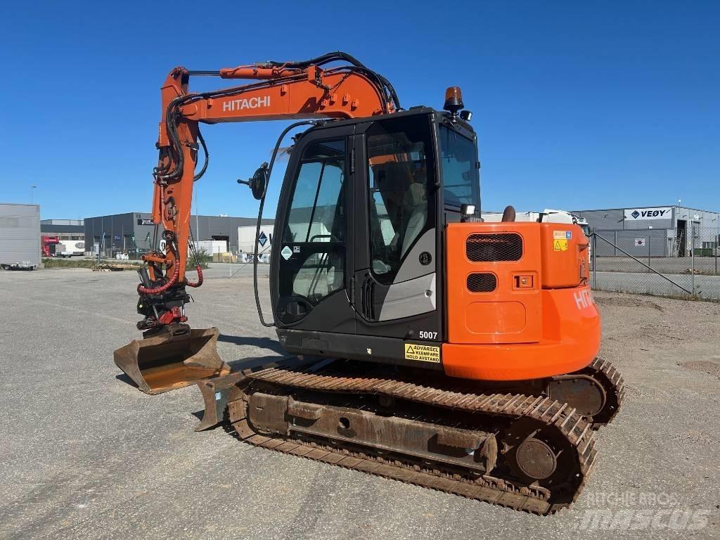 Hitachi ZX 85 US-6 حفارات وسط 7 طن - 12 طن