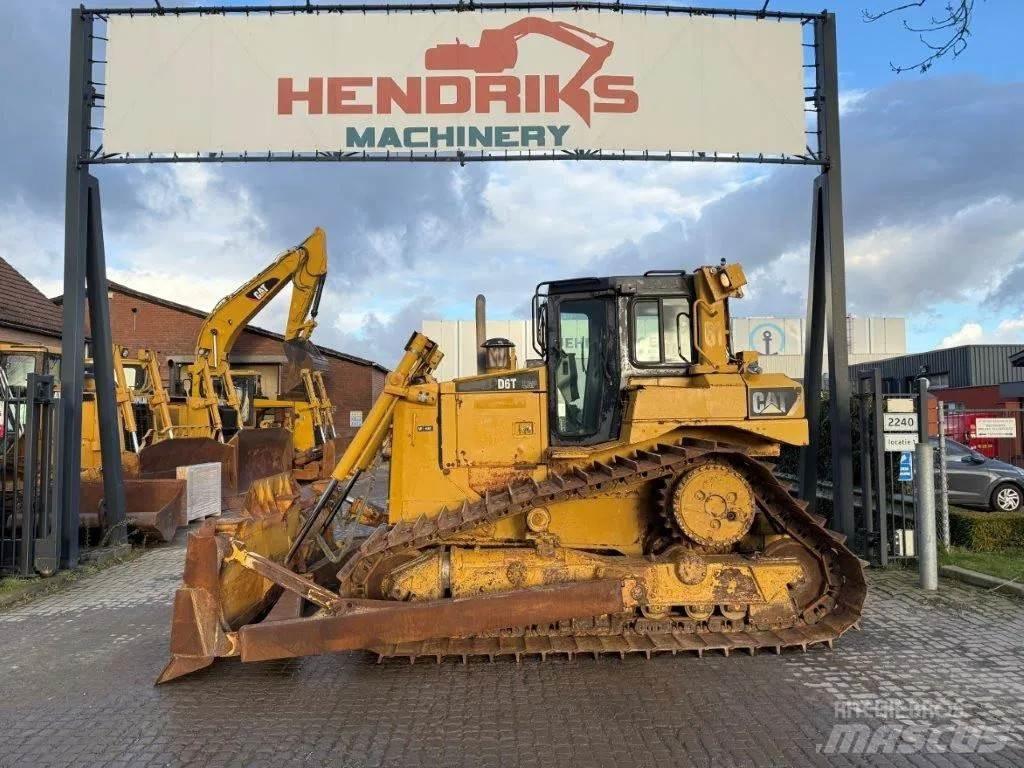 CAT D6T LGP (D6R) بلدوزرات مجنزرة
