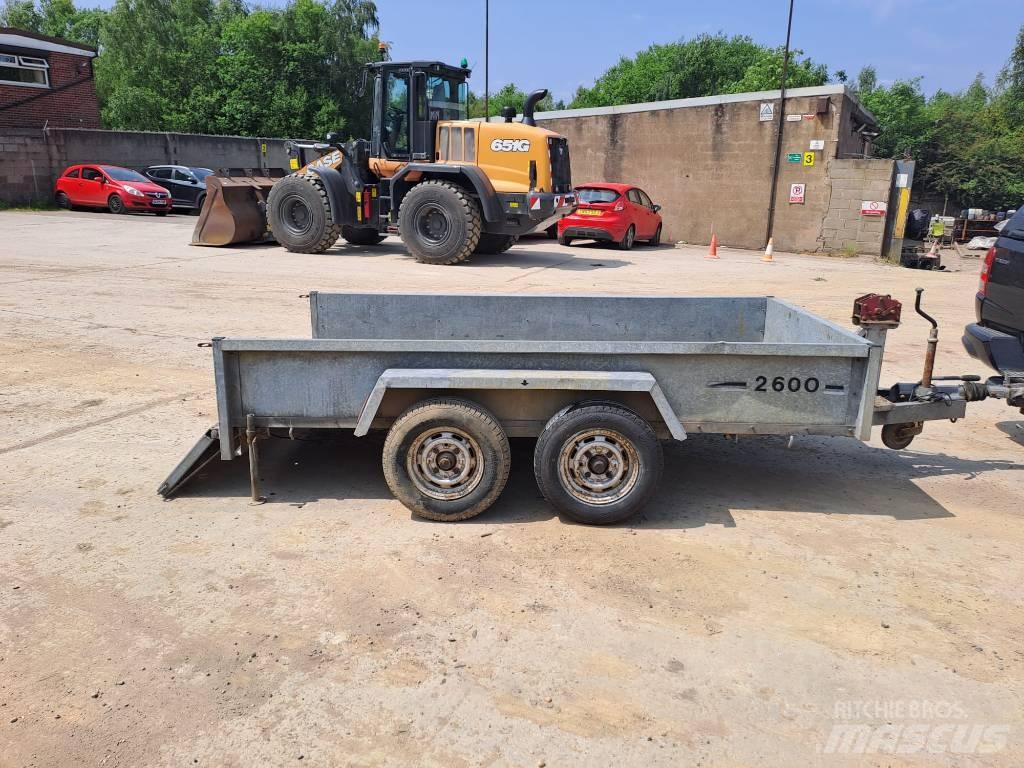  Unknown 2.6 Ton مقطورات خفيفة