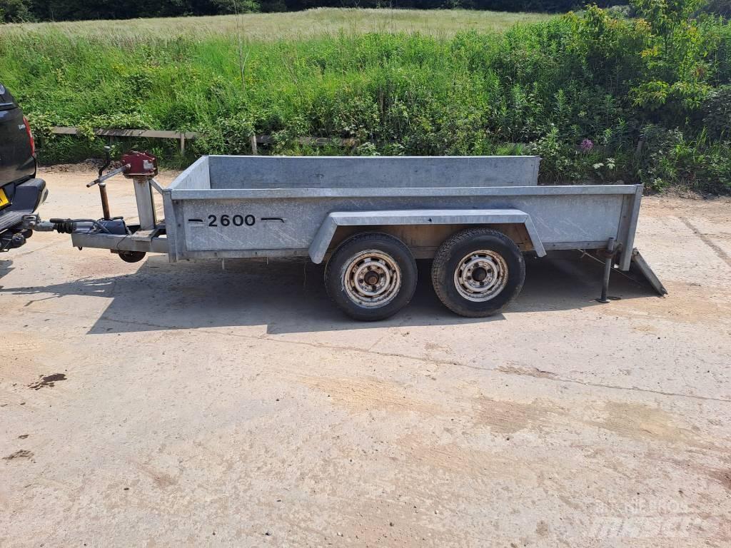  Unknown 2.6 Ton مقطورات خفيفة