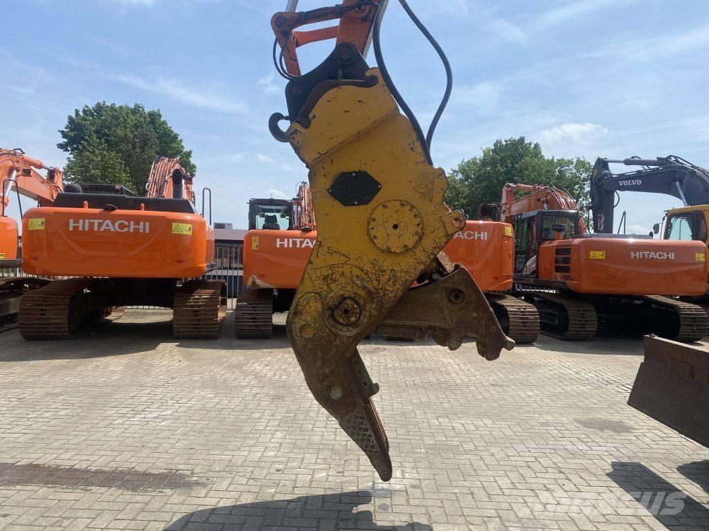 Okada CW 30/40 جراشات البناء