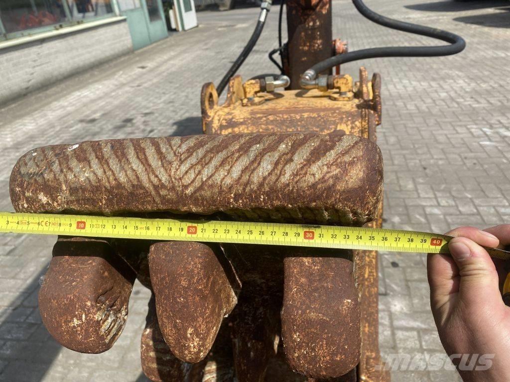 Okada CW 30/40 جراشات البناء