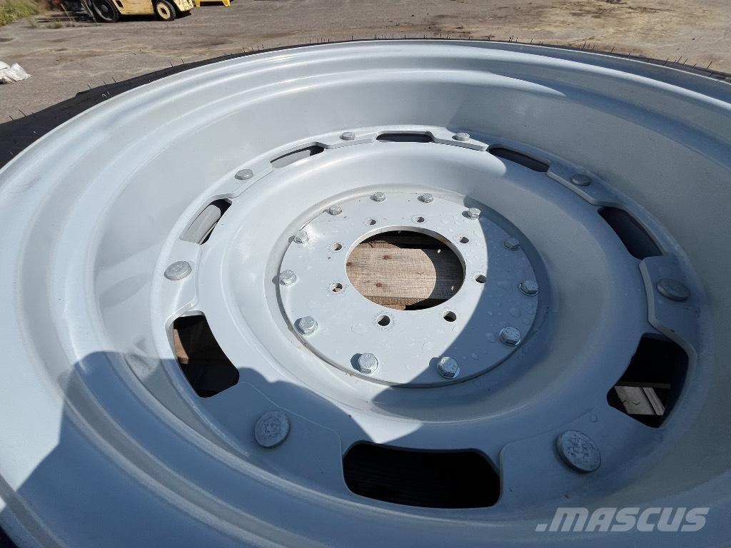 Mitas AC 90 الإطارات والعجلات والحافات