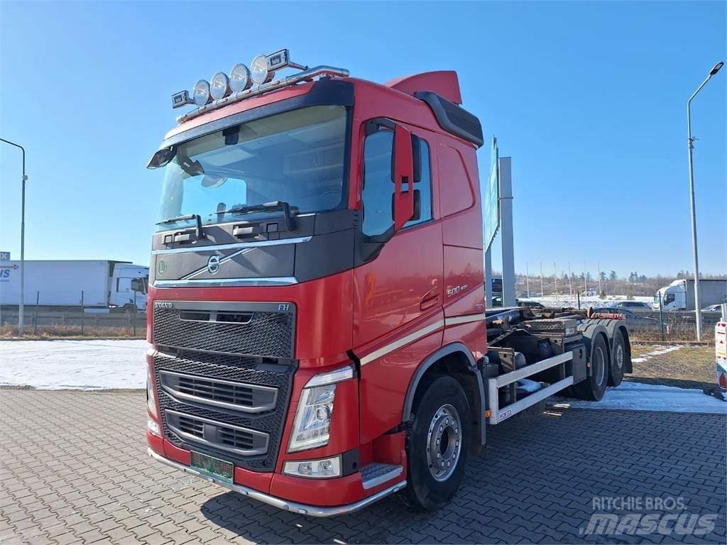 Volvo FH 500 6X2 شاحنات بمقصورة وهيكل