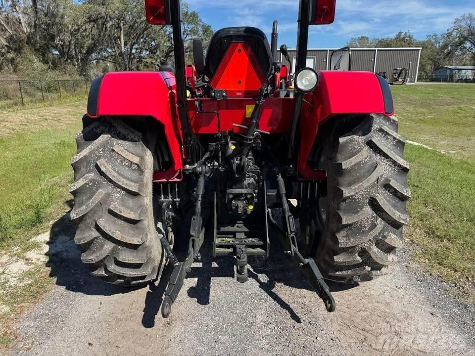 Mahindra 6065 الجرارات