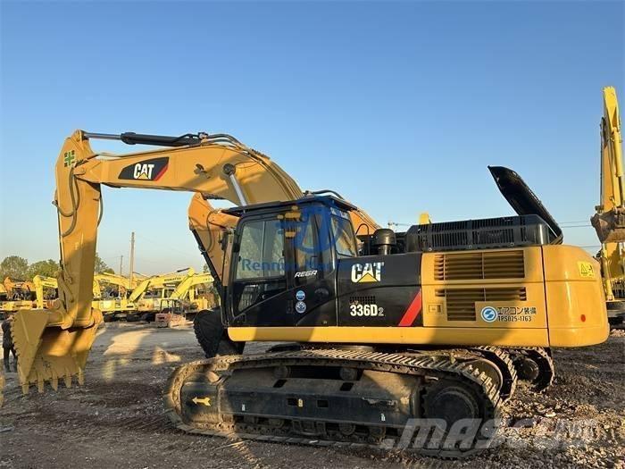 CAT 336 D حفارات زحافة